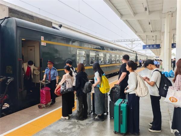 告别碎片化曝光！流动于万里铁道的普铁媒介，解锁营销新路径